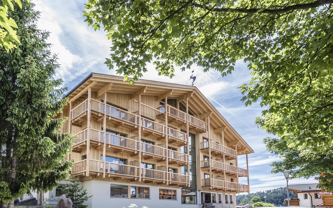 Hotel Madonna 卡斯特尔罗托 外观 照片