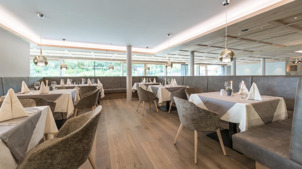 Hotel Madonna 卡斯特尔罗托 外观 照片